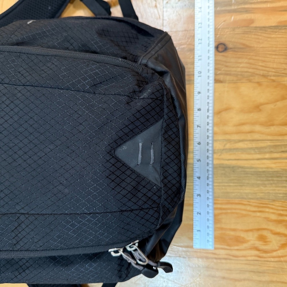 High Sierra Tech Spot Laptop Bag Multi-Pocket 17"‎ Padded Compartment Backpack - Picture 6 of 16